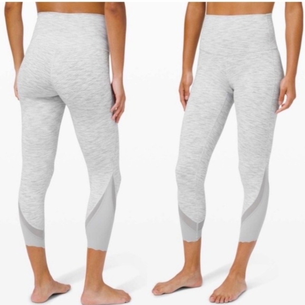 LULULEMON Wunder Under Crop II Rollover Scalloped Ankle - Size 6 - Picture 2 of 11